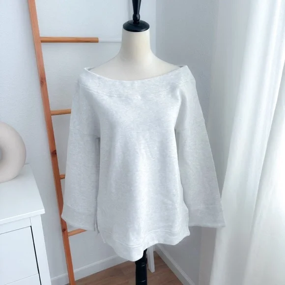 Old Sport Off The Shoulder Sweatshirt Dress
Loungewear Gray - Picture 4 of 14